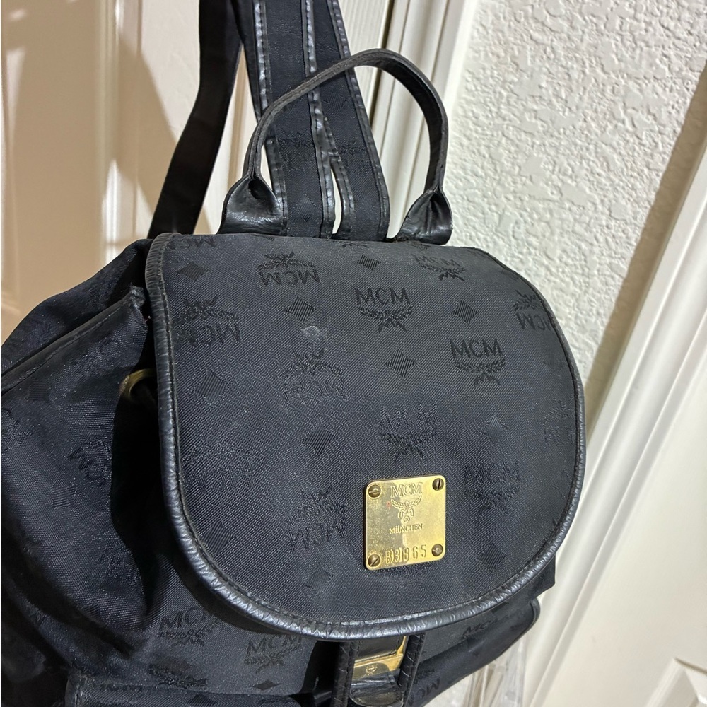 MCM Black Backpack Made in Germany - Picture 5 of 8
